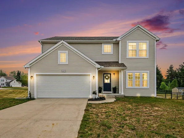 14472 Tupelo Dr, West Olive, MI 49460