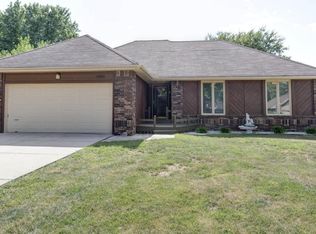 905 Fort Ct, Nixa, MO 65714