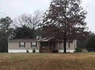 17009 Bayside Dr, Northport, AL 35475