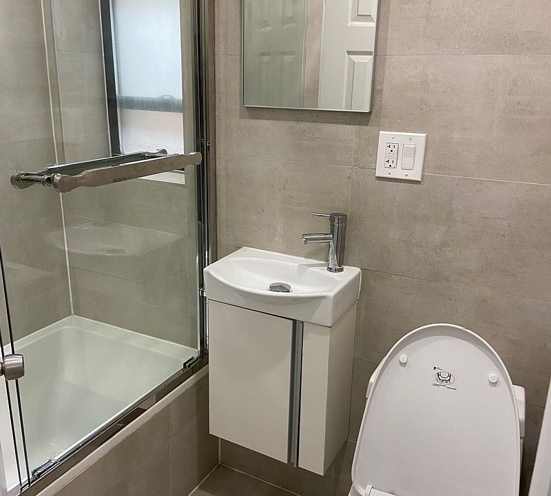 2nd image of 58 E 1st St #3CC2