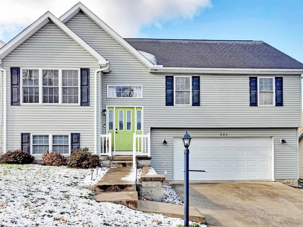 235 Hanalei Dr, Morgantown, WV 26508