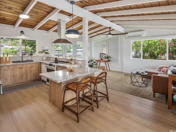 1375 Kupau St, Kailua, HI 96734