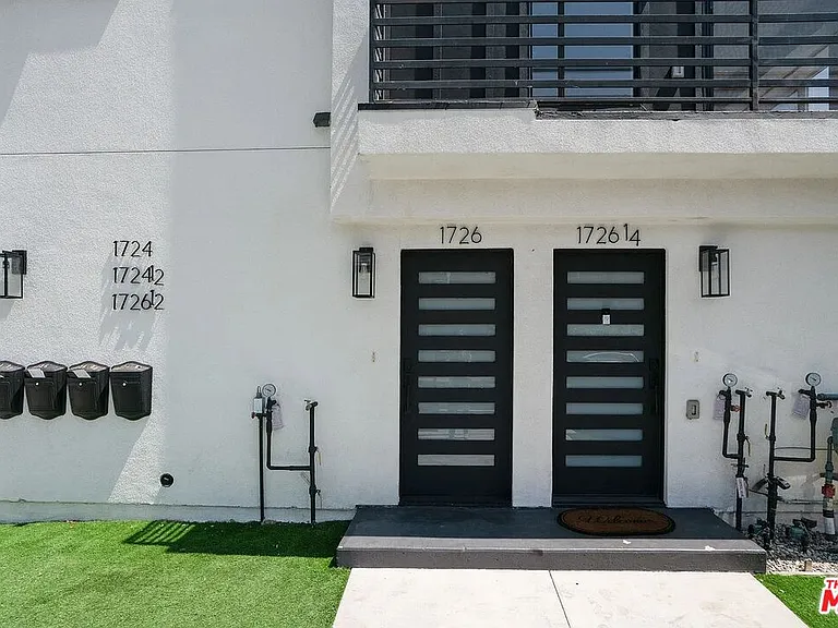 1726 Menlo Ave #3/4 — Photo 11