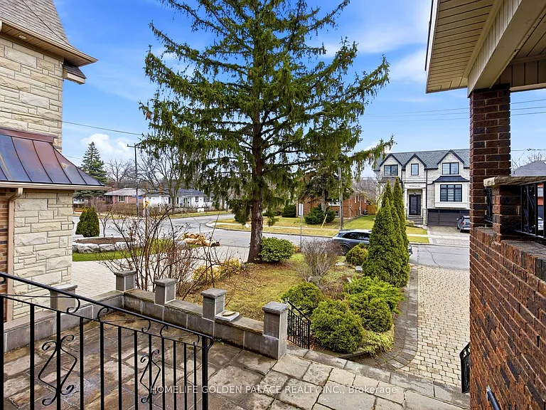 394 Patricia Ave — Photo 4
