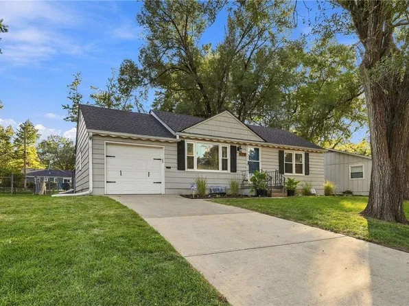 7721 W 65th Ter, Overland Park, KS 66202