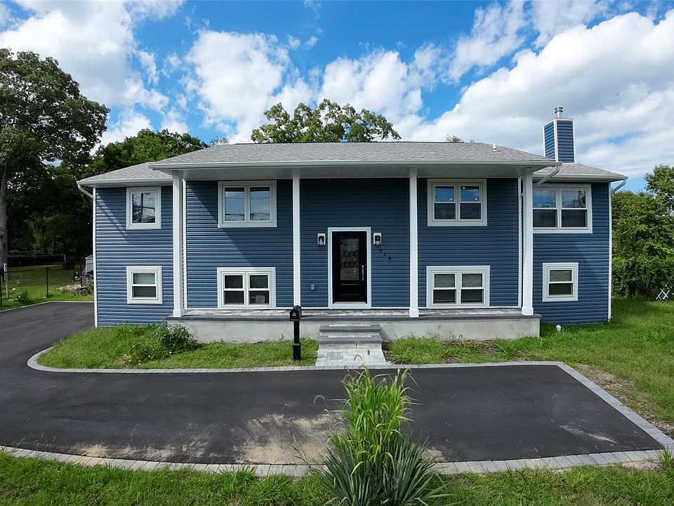 1st image of 529 Spur Drive N