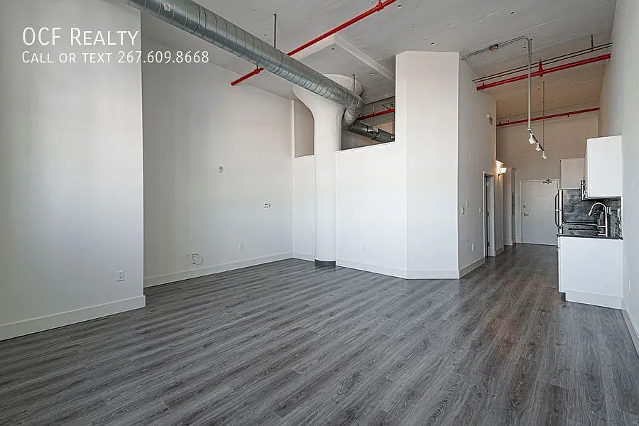 Building Photo - 720 N 5th St #308