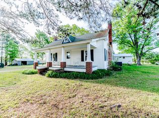 1606 Thomas Kelly Rd, Sanford, NC 27330