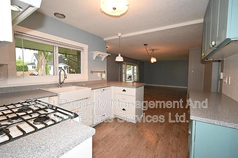 2 bed, 1.0 bath, 816 sqft, $1,995 — Photo 4