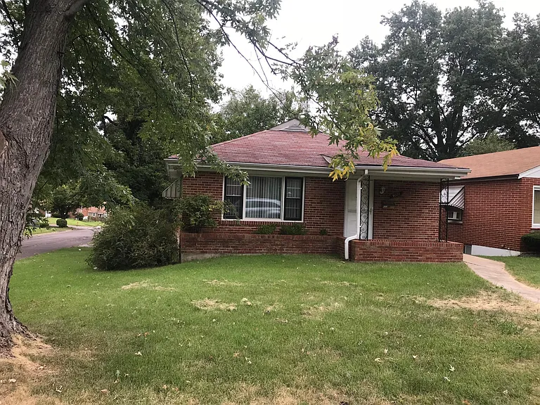 9031 Harold Dr — Photo 1