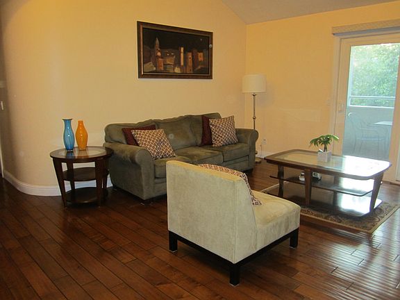 4th image of 1493 E Vineyard Ct