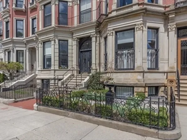 61 Commonwealth Ave APT 2, Boston, MA 02116