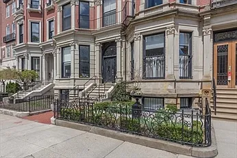 61 Commonwealth Ave #2 Photo 1