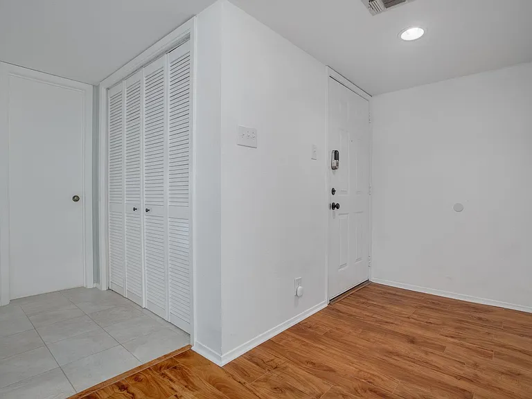 1135 Barton Hills Dr #248 — Photo 15