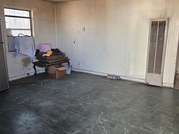 2nd image of 1516 Spence Ave SE