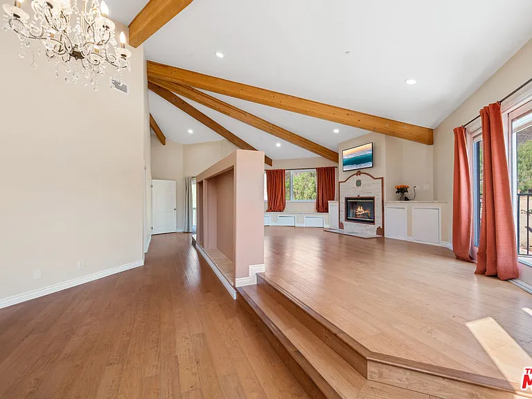 34136 Mulholland Hwy — Photo 17