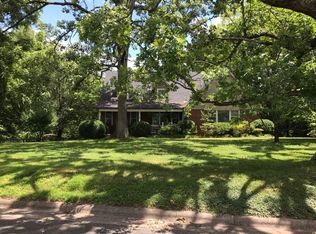 220 20th Avenue Dr NW, Hickory, NC 28601