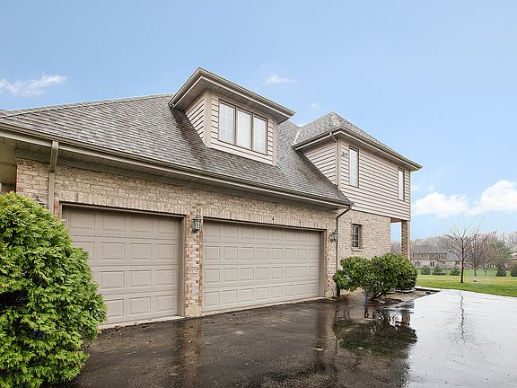 3rd image of 16430 S Kensington Dr