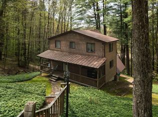 100 Barton Ave, Belchertown, MA 01007