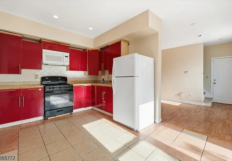 77 Swartswood Rd #B — Photo 6