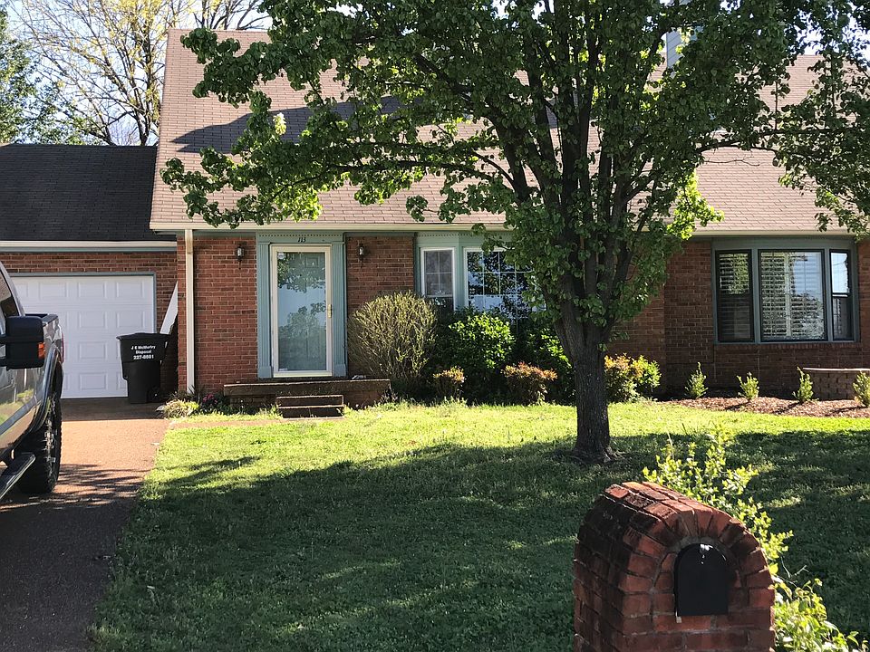 2nd image of 113 Oak Park Ln