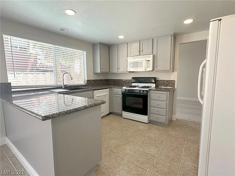 7604 Cruz Bay Ct — Photo 14