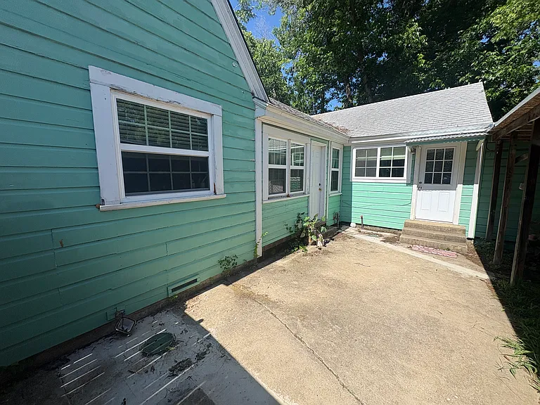 415 Marietta St #B — Photo 12