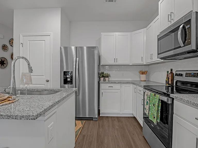 Artisan Living North Beach — Photo 9