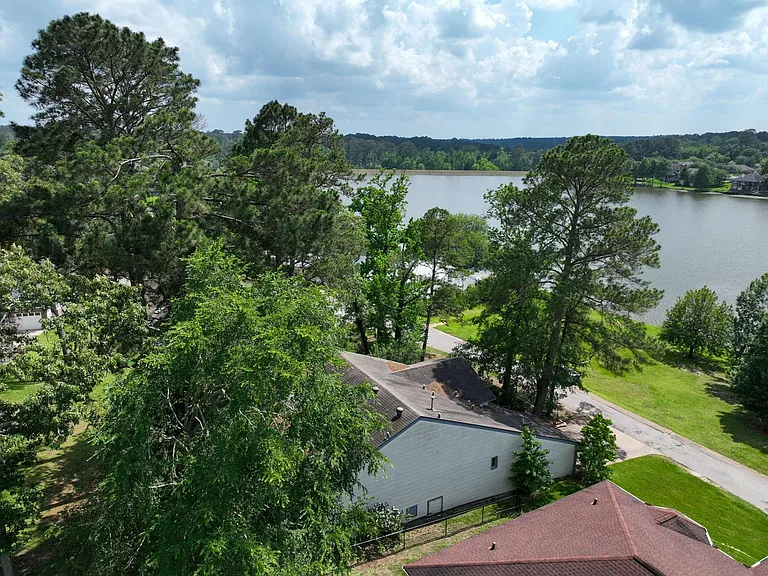 9 Lake View Mnr — Photo 33