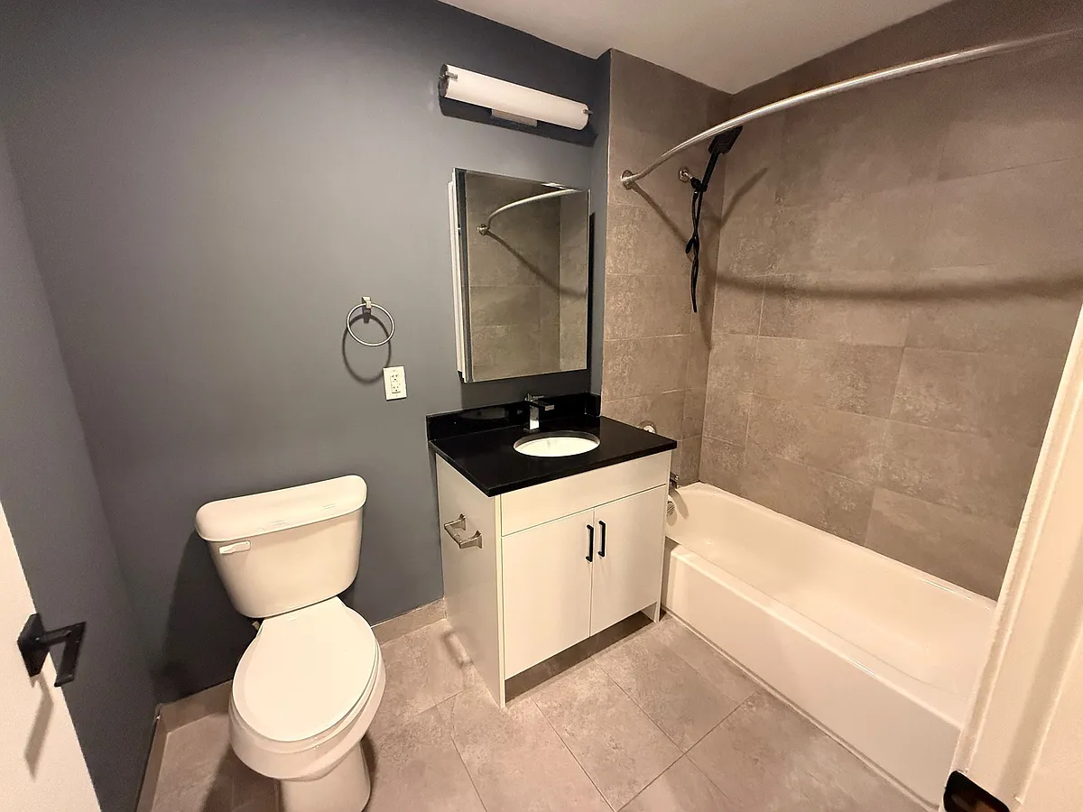 Building Photo - 522 Cliff St #303