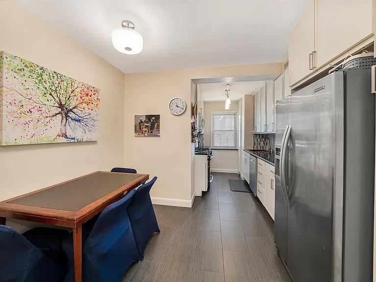 345 E 56th St #7J — Photo 9