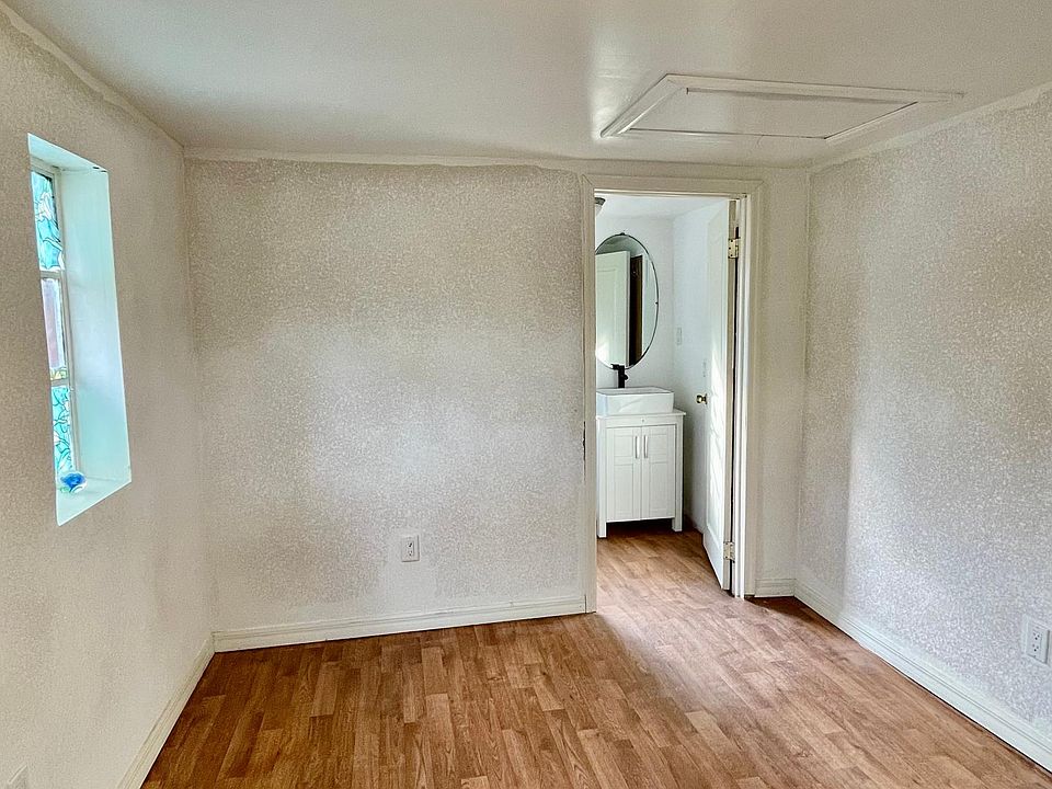 1st image of 1411 Park Ave