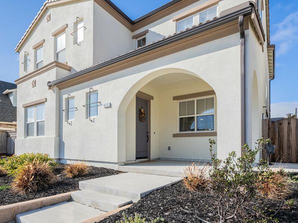 477 Marina Heights Dr, Marina, CA 93933