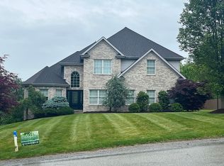 121 Golden Eagle Dr, Venetia, PA 15367