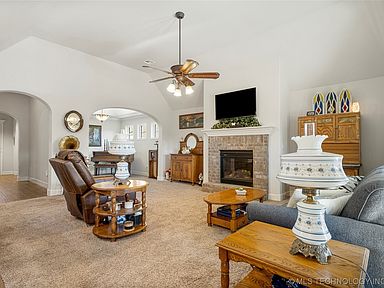 13182 S 90th Ave E, Bixby, OK 74008 | Zillow