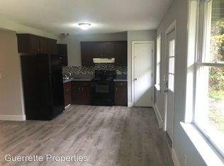 187 Dinsmore Rd APT F, Sidney, ME 04330