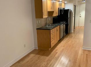 250 Wellington St W #534, Toronto, ON M5V 3P6