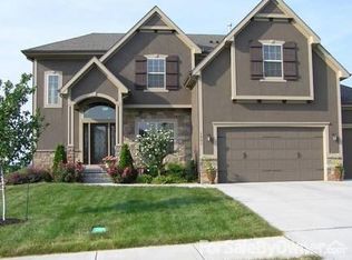 1003 SW Fiord Dr, Lees Summit, MO 64081