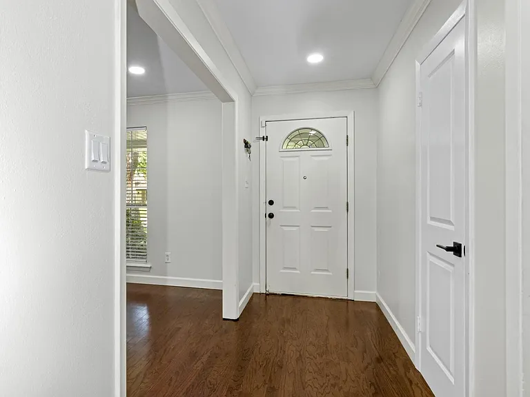 5219 Cheena Dr — Photo 3