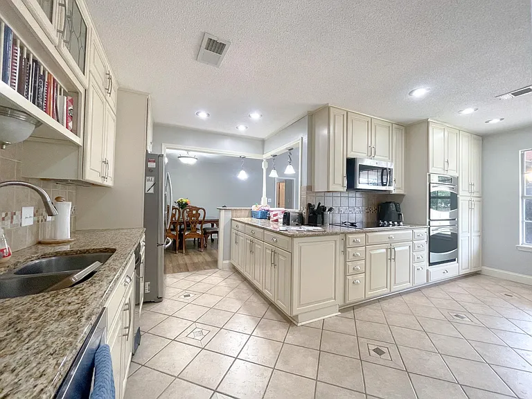 406 Rena Rd — Photo 18