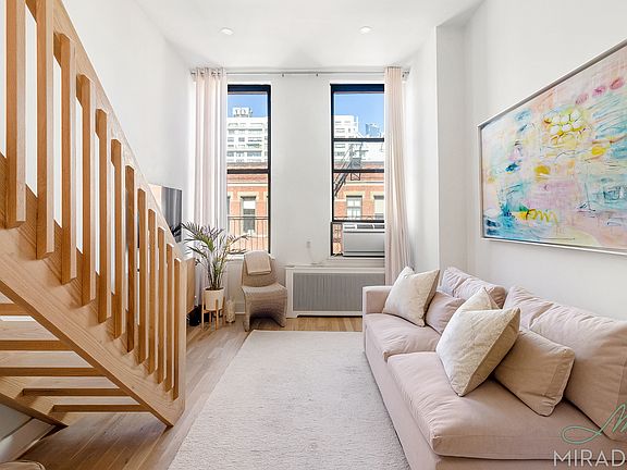 4th image of 26 E 13th St APT 6B