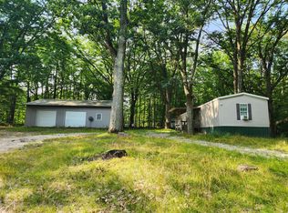 120 S Plateau Cir, Leroy, MI 49655