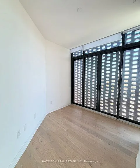 2625 Dundas St W #809 — Photo 6