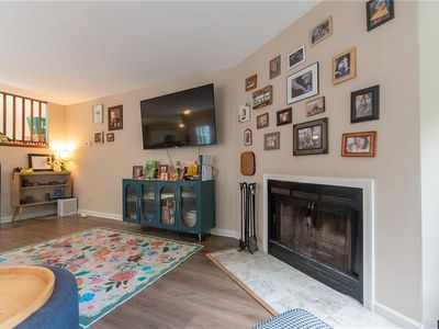 15 Loyalist Dr #15B, Uxbridge, MA, 01569