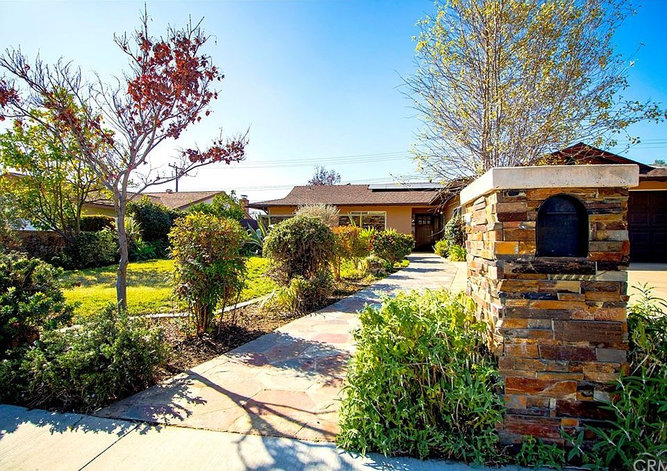 1st image of 3267 Florinda St