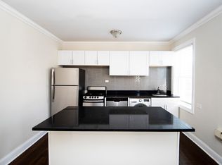 918 Green Bay Rd APT 3B, Winnetka, IL 60093