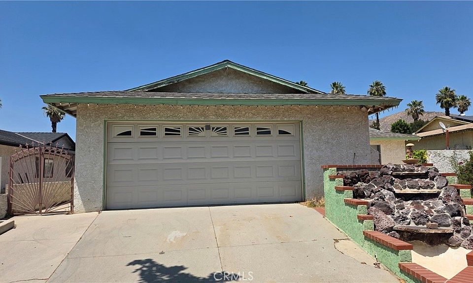 1st image of 24800 Redcliff Ct