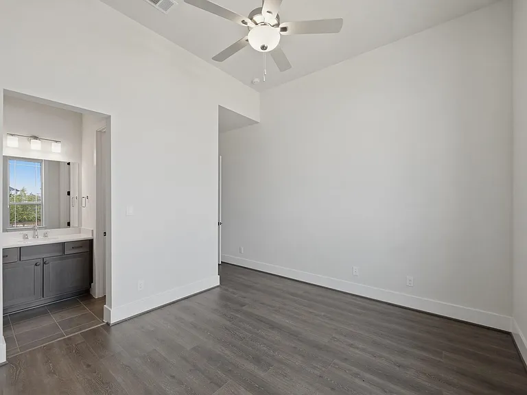 2030 Highland Moss Rd — Photo 33