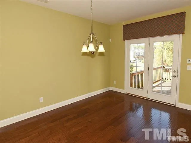 438 Berry Chase Way — Photo 4