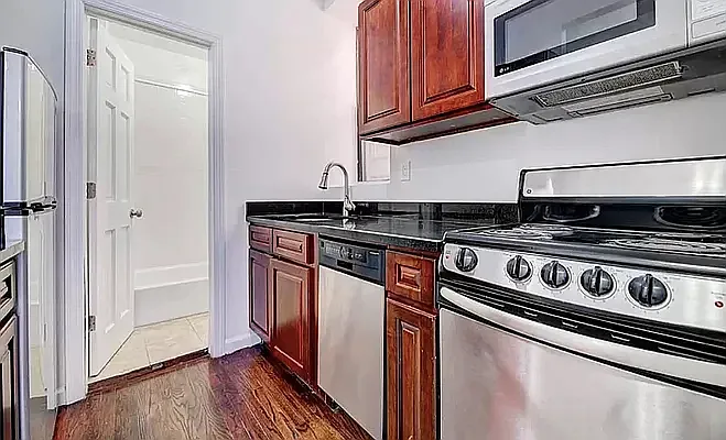 Rented by REAL New York | media 9